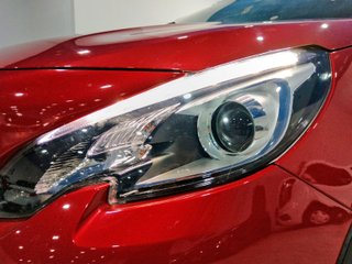 Peugeot 2008 PureTech 110 Allure 81 kW (110 CV)