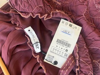 Vestido Zara bordados invitada