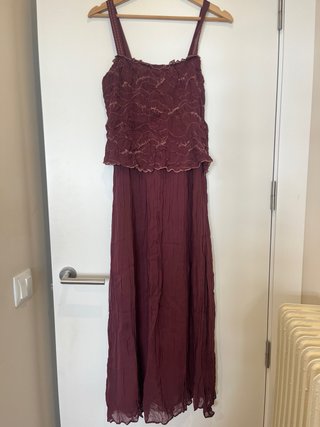 Vestido Zara bordados invitada