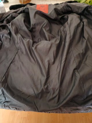 Chaqueta de mujer con cuello de pelo