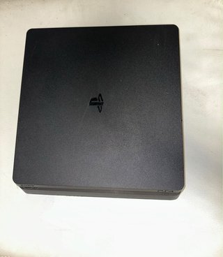 PlayStation 4 Slim + Controller + 7 Giochi PS4
