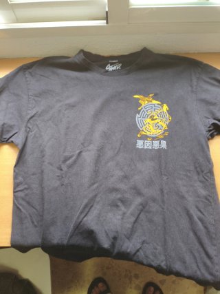 Camiseta SUND negra con estampado