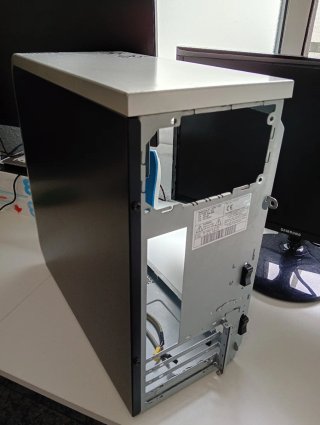 Caja retro PC Packard Bell