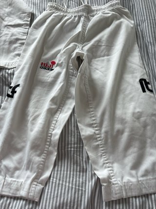 Traje de Taekwondo Fuji Mae Blanco