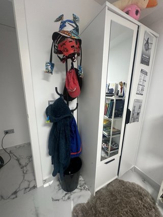 Porta scarpe IKEA nero in piedi