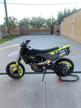 Husqvarna 701 SM Supermotard