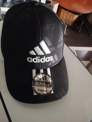 Gorra Adidas Negra