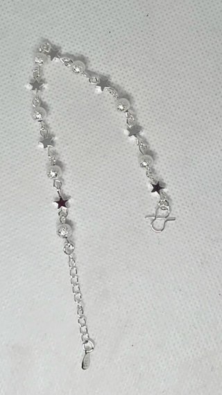 Pulsera de plata con estrellas