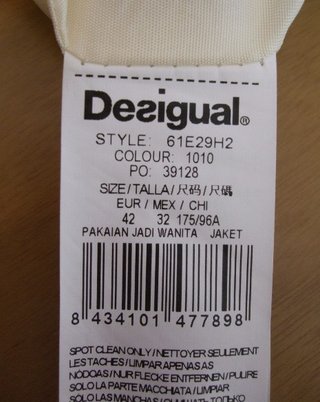 ABRIGO DESIGUAL MUJER CUELLO ALTO
