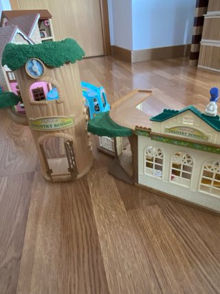 Casas, escuela y bus Sylvanian Families