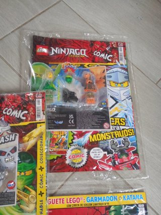LOTE DE 5 REVISTAS DE LEGO NINJAGO
