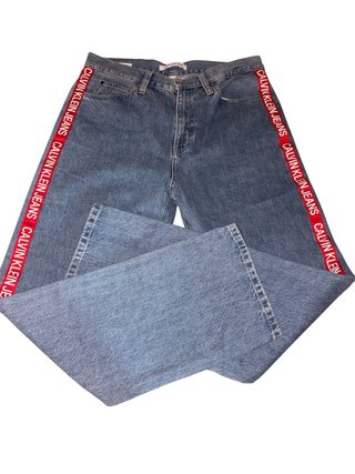 Jeans Calvin Klein con banda lateral