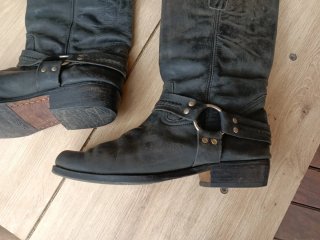 Botas camperas de cuero