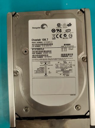 2 unidades  Discos Duros Seagate Cheetah 10K.7