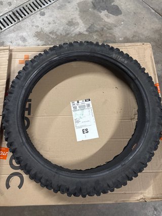 Neumático Mitas Enduro 90-100-21 Con mousse