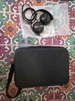 Akai MPC Sample + Maletín + SD + cargador de pared