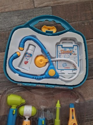 Juego de Doctor Infantil en Maletín de médico