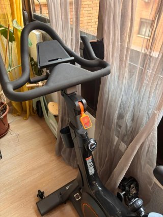 Bicicleta Estática Matrix ICR50