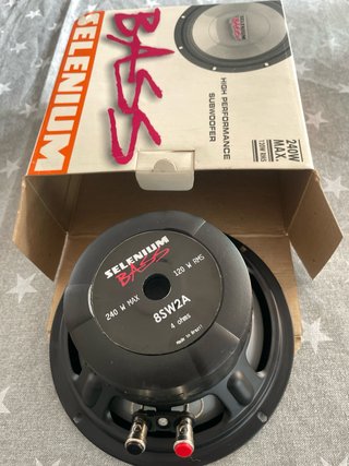 Subwoofer  jbl Selenium 240W MAX ((8 PULGADAS ))
