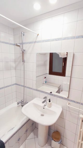 Venta piso con licencia turística en Gros-Donostia
