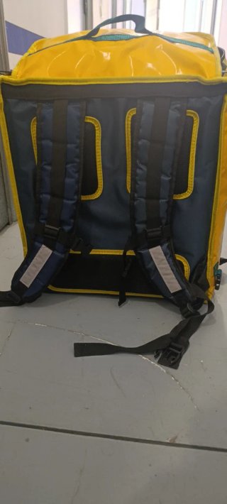 Mochila Glovo Amarilla