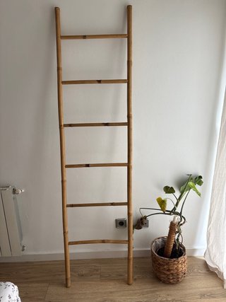 Escalera Toallero de Bambú