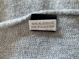 Poncho Gris Perla Mangan Sportwear