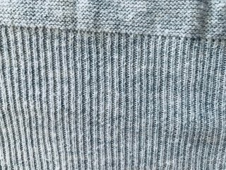 Poncho Gris Perla Mangan Sportwear