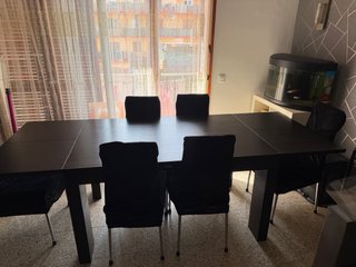 Mesa de Comedor Rectangular de Madera