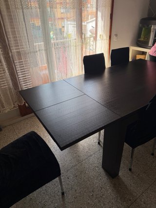 Mesa de Comedor Rectangular de Madera