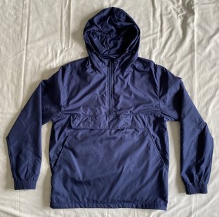 Cortavientos Urban Classics. Talla M. Azul Marino