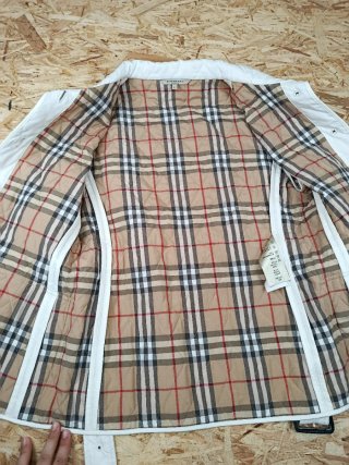 Chaqueta Burberry Blanca Acolchada
