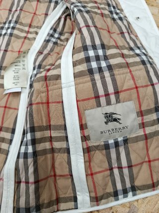 Chaqueta Burberry Blanca Acolchada