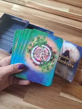 Oráculo de los hechizos - Libro y 48 cartas
