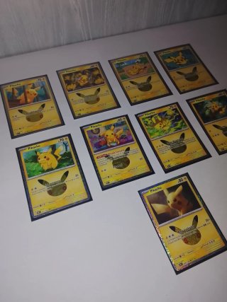 9 Cartas Pikachu Colección 30 Aniversario