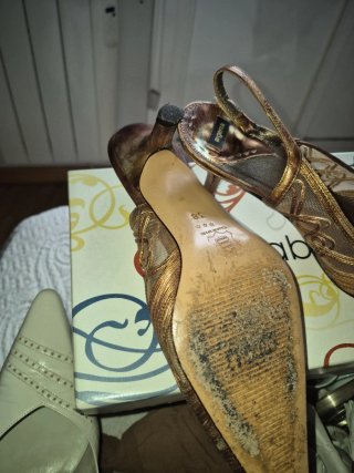 Zapatos Modabella Plataforma Dorados