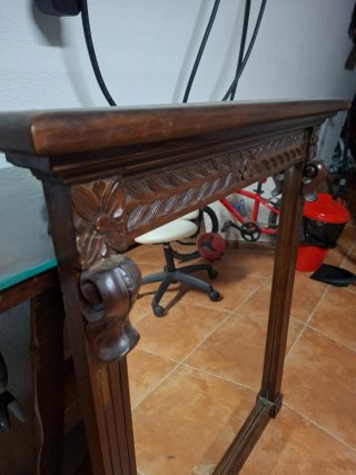 Espejo de madera tallada
