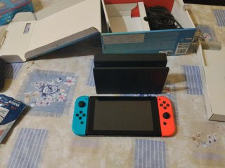 Nintendo Switch Roja y Azul
