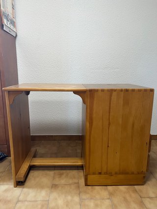 Escritorio de madera