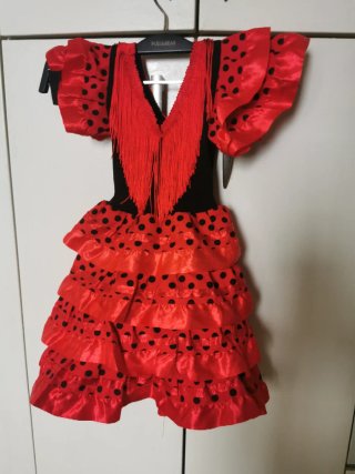 Vestido de flamenca para niña