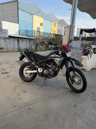 Yamaha XT660R