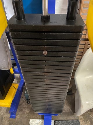 Máquina de Gimnasio para Pierna y Gemelo