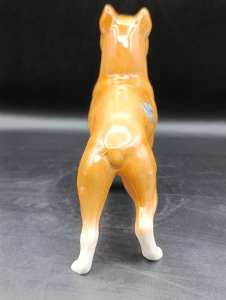 Figura Perro Boxer Porcelana Inglesa
