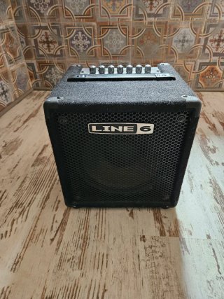 Amplificador Bajo Line 6 LowDown Studio 110 (75 W)