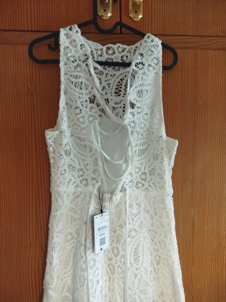 Vestido de guipur blanco Sfera
