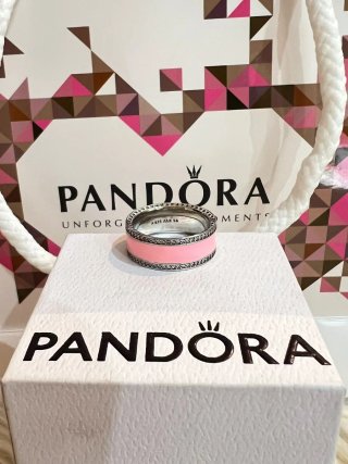 Anillo Pandora Rosa Esmalte y Pavé Talla 56