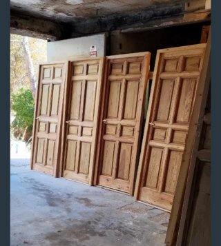 Puertas antiguas y carpintería a medida