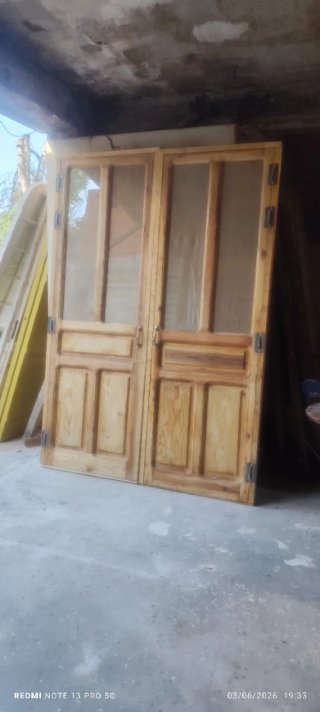 Puertas antiguas y carpintería a medida