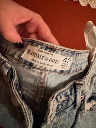 Vaqueros Stradivarius Mom Slim Fit Talla 42