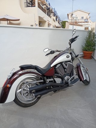 Victory 100 Cruiser Moto